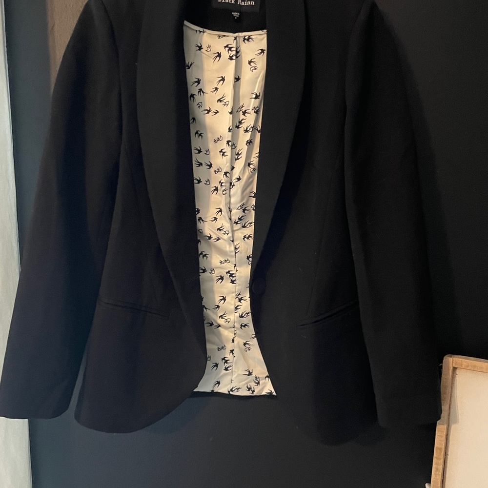 Black Rainn blazer